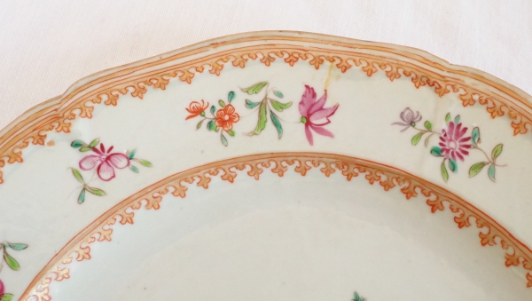 Assiette de table en porcelaine de Chine - Compagnie des Indes - XVIIIe siècle
