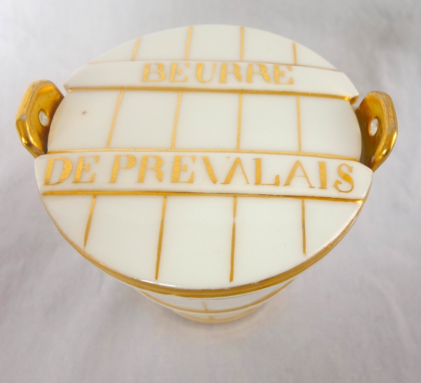 Paris porcelain butter dish enhanced with fine gold, early 19th century circa 1840