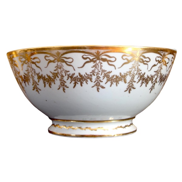 Empire Paris porcelain biscuit bowl, late 18th century