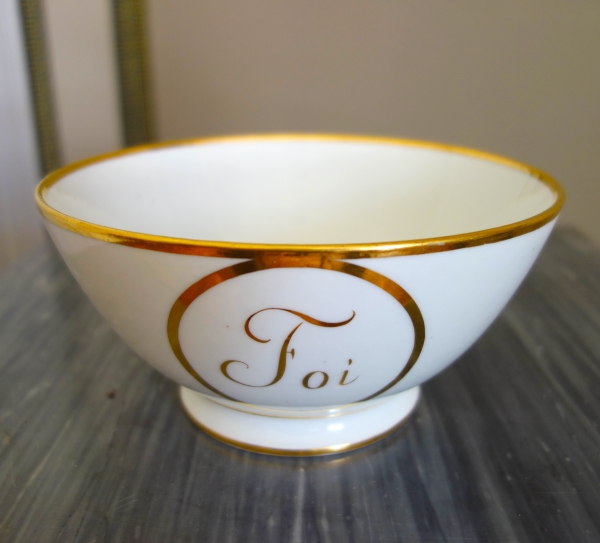 Darte - Empire Paris porcelain biscuit bowl enhanced with fine gold