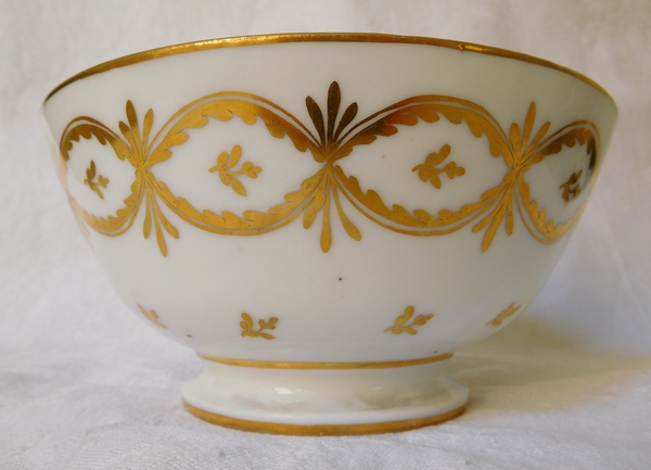 Manufacture de la Reine - Paris porcelain bowl - 18th century