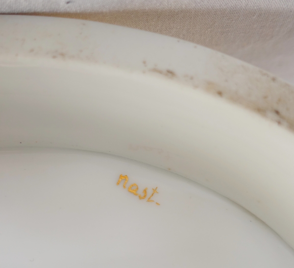 Nast : coupe / corbeille Empire ovale en porcelaine ajourée dorée à l'or fin, signée, début XIXe