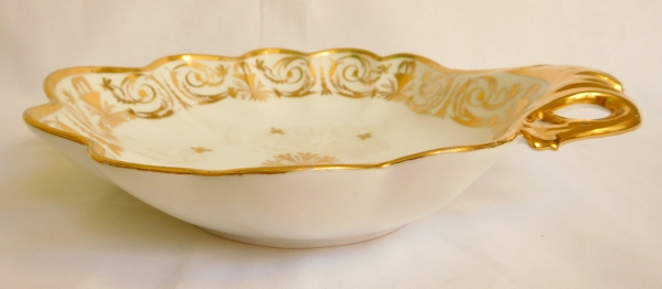 Manufacture de Locré - corbeille à pain d'époque Consulat ou Empire en porcelaine dorée