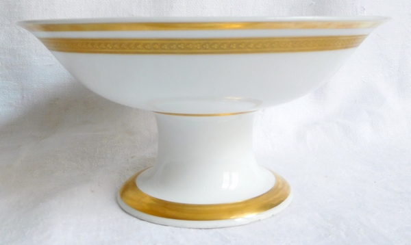 Paris porcelain fruit bowl enhanced with fine gold, Empire period, early 19th century