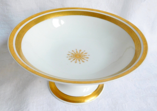Paris porcelain fruit bowl enhanced with fine gold, Empire period, early 19th century