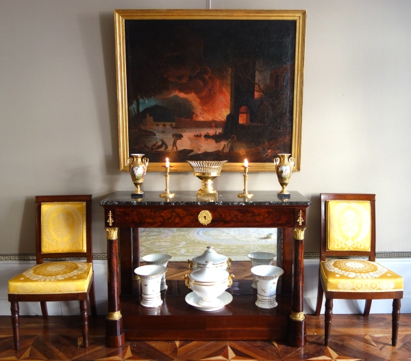 Empire Paris porcelain reticulated cup enhanced with fine gold, early 19th century