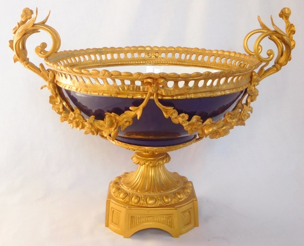 Large Louis XVI style ormolu and porcelain table centerpiece / bowl
