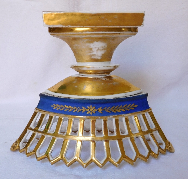 Coupe ajourée en porcelaine de Paris bleu et or d'époque Empire / Restauration