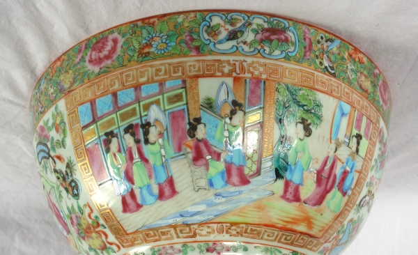 Grand bol à punch en porcelaine de Canton, Chine vers 1880