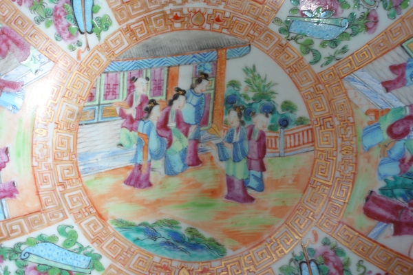 Grand bol à punch en porcelaine de Canton, Chine vers 1880