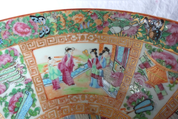Grand bol à punch en porcelaine de Canton, Chine vers 1880