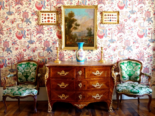 Tall ornamental porcelain vase in the taste of Sèvres, Napoléon III period