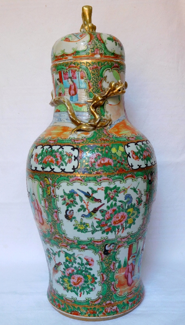 Grand vase / potiche 47cm en porcelaine de Canton, Chine, époque fin XIXe siècle