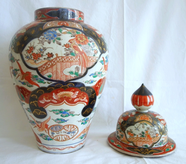 Grande potiche en porcelaine Imari, Japon, époque XIXe siècle - 48cm