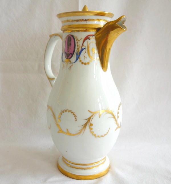 Late 18th century Paris porcelain coffee pot