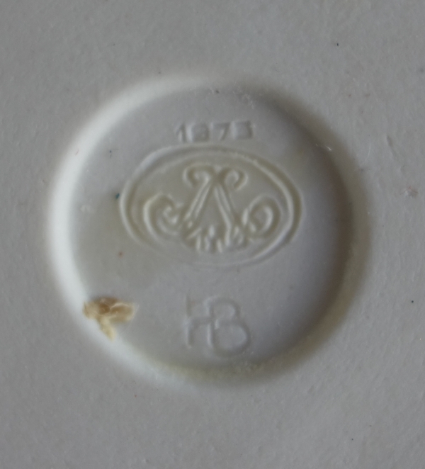 Sevres : large biscuit medal picturing the 3 Three Graces - signed - gold leaf gilt frame