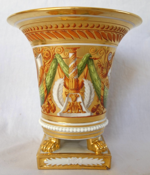 Paire de cache-pots d'époque Restauration en porcelaine attr. à Schoelcher - vers 1820