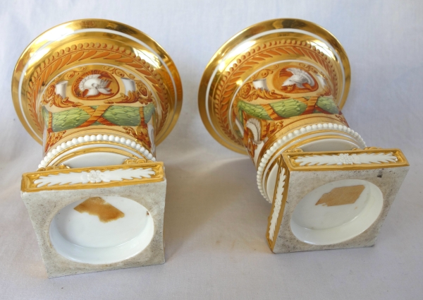 Paire de cache-pots d'époque Restauration en porcelaine attr. à Schoelcher - vers 1820