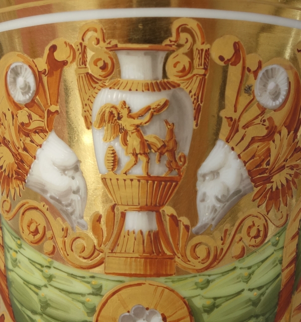 Paire de cache-pots d'époque Restauration en porcelaine attr. à Schoelcher - vers 1820
