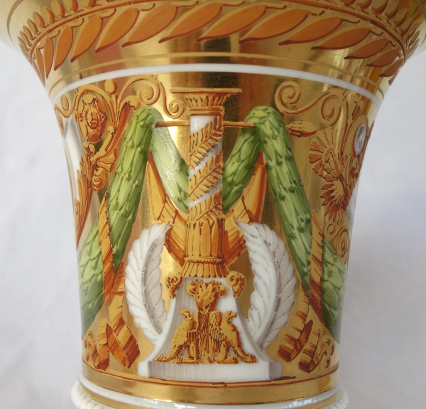 Paire de cache-pots d'époque Restauration en porcelaine attr. à Schoelcher - vers 1820