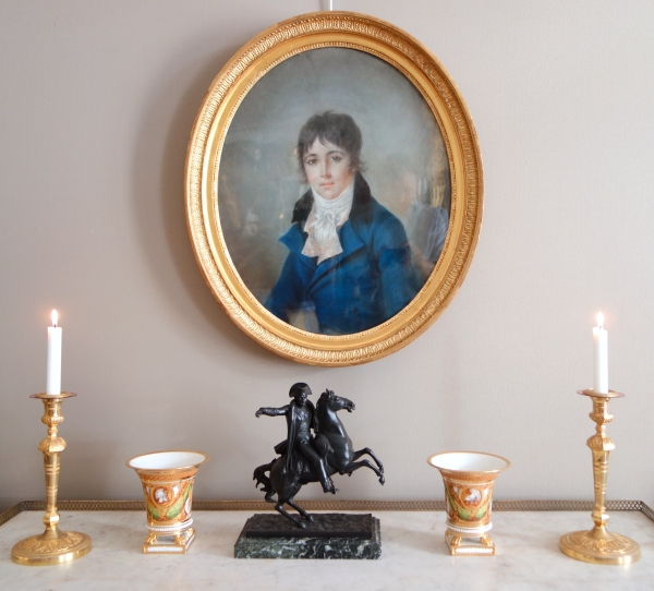 Paire de cache-pots d'époque Restauration en porcelaine attr. à Schoelcher - vers 1820