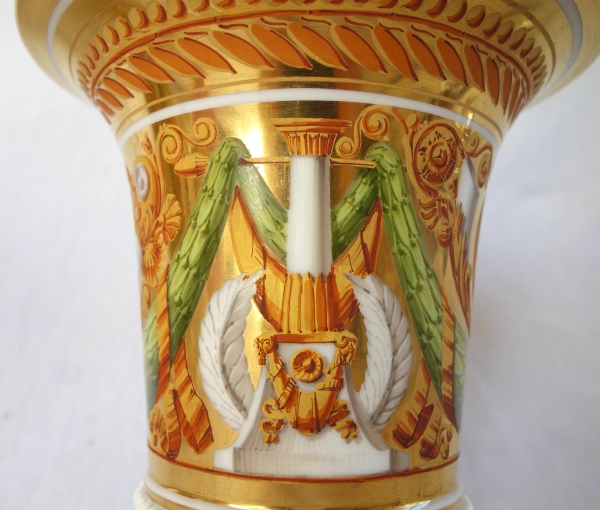 Paire de cache-pots d'époque Restauration en porcelaine attr. à Schoelcher - vers 1820