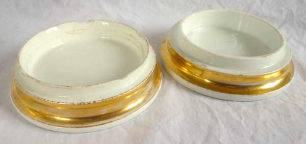 Pair of Paris porcelain planters, early 19th century circa 1840