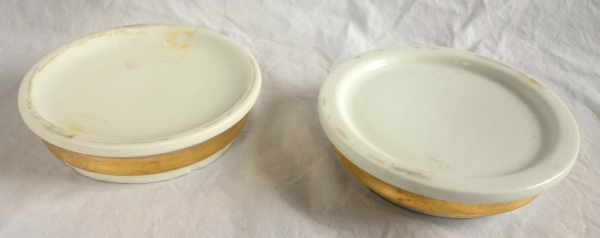 Pair of Paris porcelain planters, early 19th century circa 1840