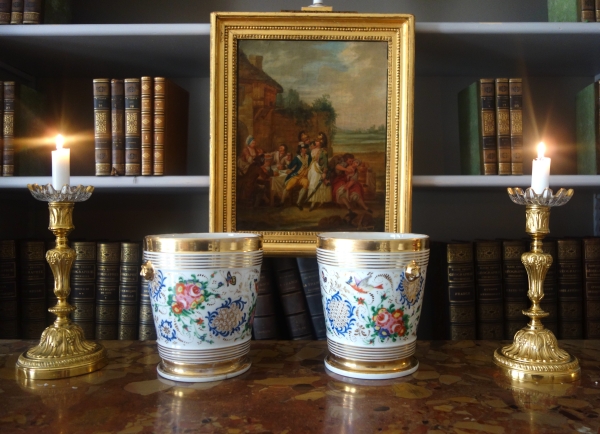 Pair of Paris porcelain planters, early 19th century circa 1840