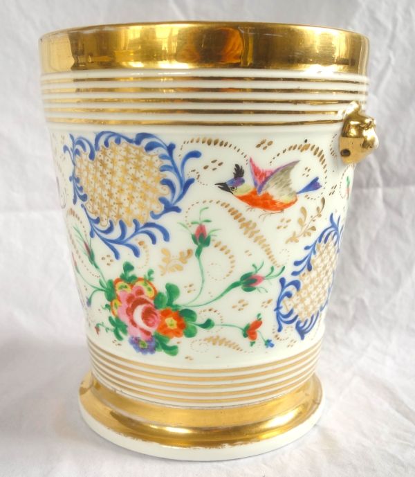 Pair of Paris porcelain planters, early 19th century circa 1840