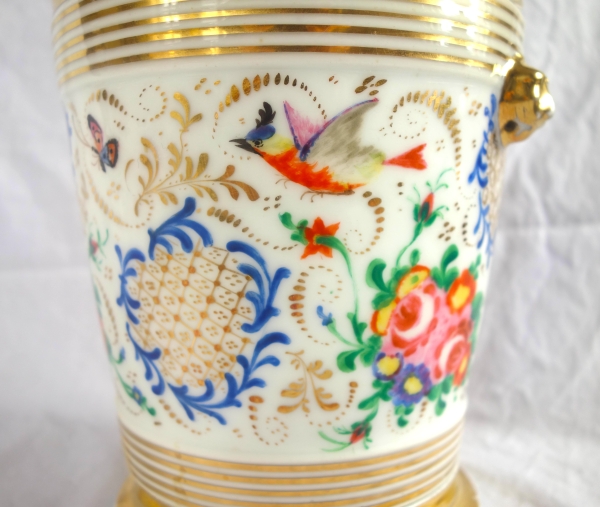 Pair of Paris porcelain planters, early 19th century circa 1840