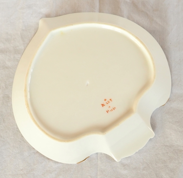 Nast : paire de corbeilles à pain d'époque Empire en porcelaine de Paris blanche et or