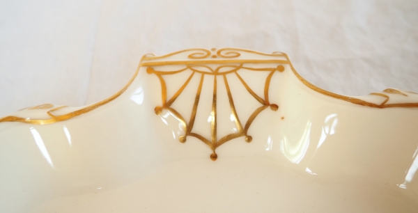 Nast : paire de corbeilles à pain d'époque Empire en porcelaine de Paris blanche et or