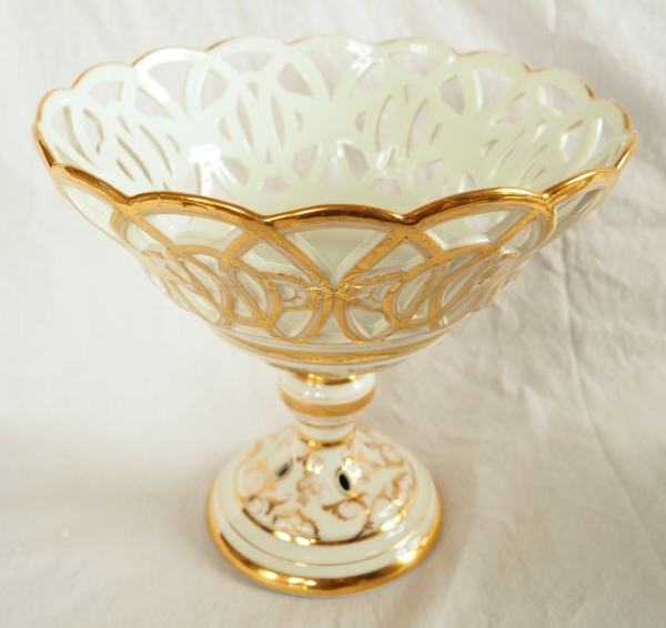 Paire de coupes ajourées à fruits en porcelaine de Paris dorée or fin - vers 1840