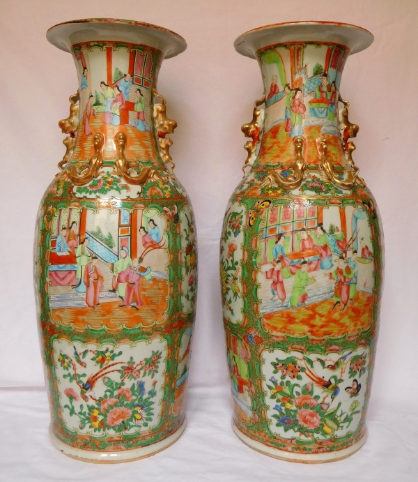 Pair of tall Canton porcelain vases enhanced with fine gold - 19th century