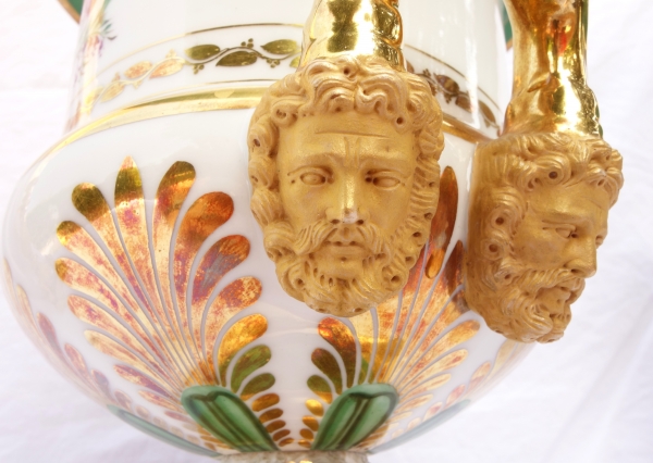 Paire de grands vases Médicis en porcelaine de Paris - style Empire époque Restauration - 32cm