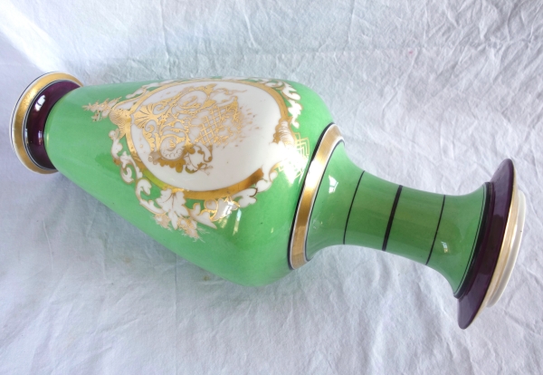 Paire d’importants vases d’ornement en porcelaine de Paris d’époque Napoléon III