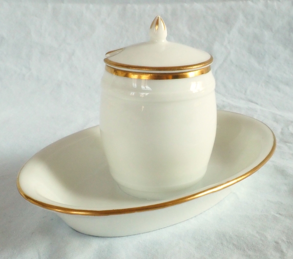 Nast : paire de moutardiers d’époque Empire en porcelaine de Paris blanche et or