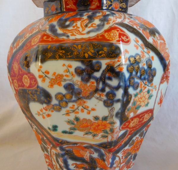 Pair of Imari porcelain potiches, Japan, late 19th century production - 35cm