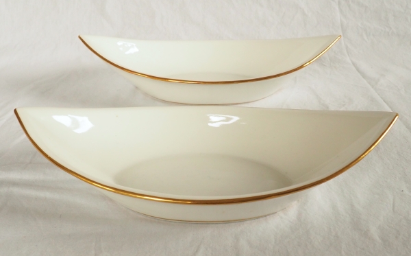 Nast : pair of Empire porcelain navette-shaped dishes enhanced with fine gold - early 19th century