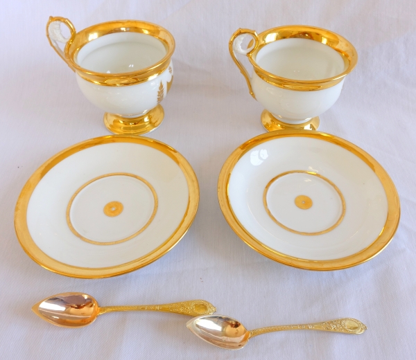 Pair of large chocolate / breakfast cups, Paris porcelain enhanced with gold, Empire Period