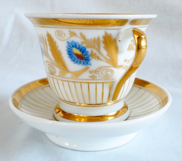 Pair of large chocolate / breakfast cups, Paris porcelain enhanced with gold, Empire Period