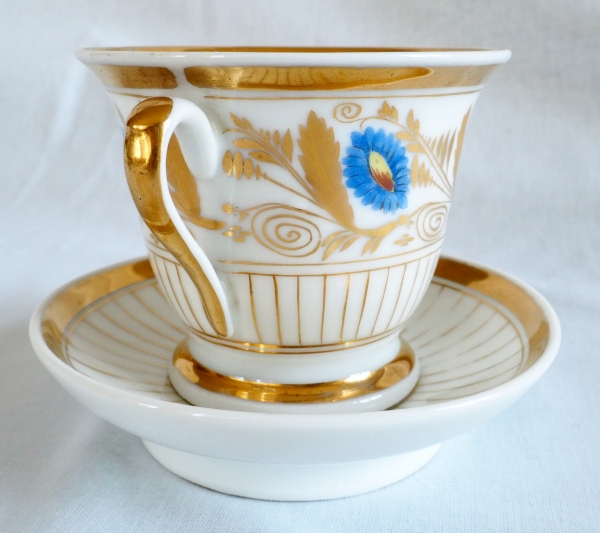 Pair of large chocolate / breakfast cups, Paris porcelain enhanced with gold, Empire Period