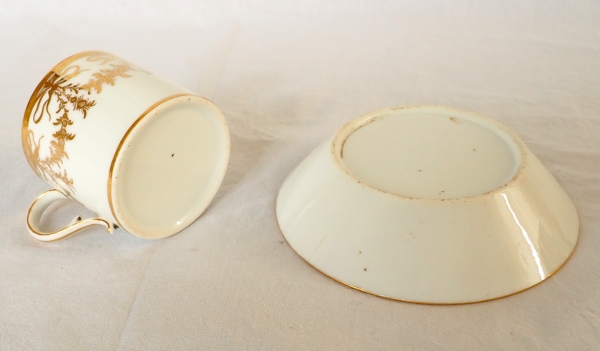 Paire de tasses à café litron en porcelaine, époque Louis XVI Directoire - fin XVIIIe siècle