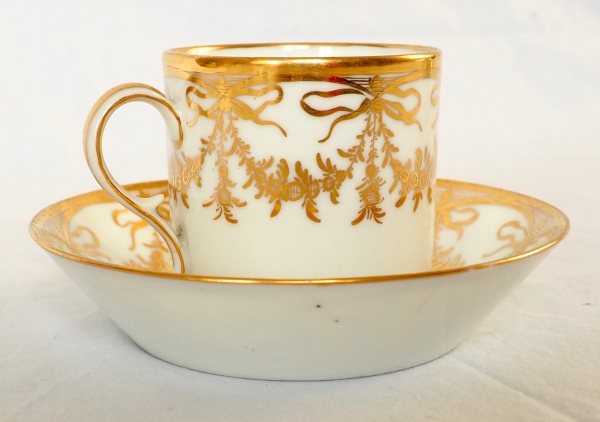Paire de tasses à café litron en porcelaine, époque Louis XVI Directoire - fin XVIIIe siècle