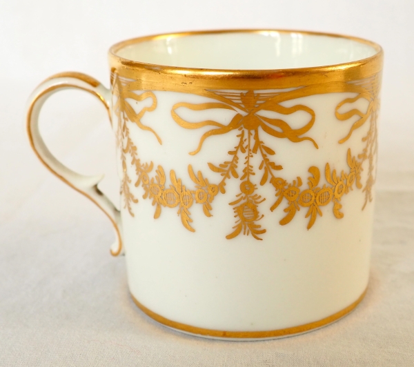 Paire de tasses à café litron en porcelaine, époque Louis XVI Directoire - fin XVIIIe siècle