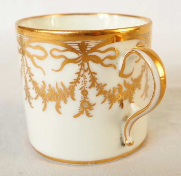 Paire de tasses à café litron en porcelaine, époque Louis XVI Directoire - fin XVIIIe siècle