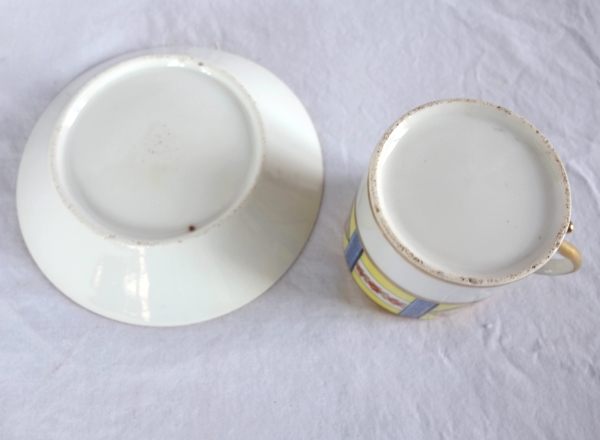 Pair of Empire Paris porcelain litron-shaped coffee cups - early 19th century
