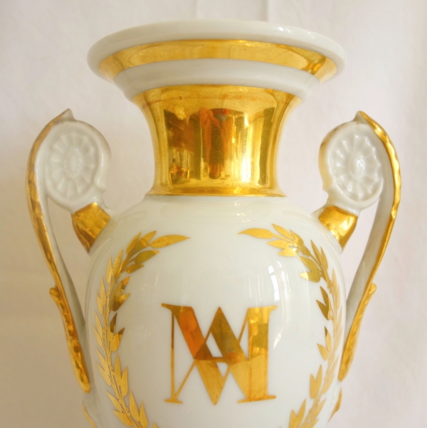 Pair of Empire Paris porcelain vases enhanced with fine gold, early 19th century