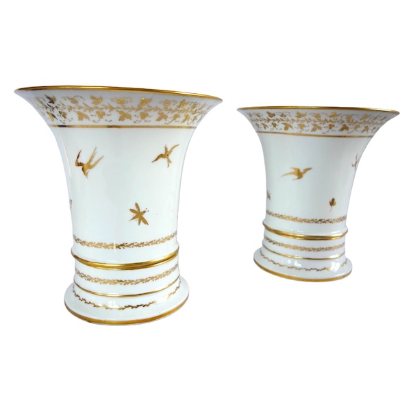 Pair of Empire Paris porcelain trumpet-shaped vases / planters, early 19th century